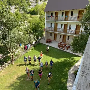 Bujtina Zici , Theth Albanië